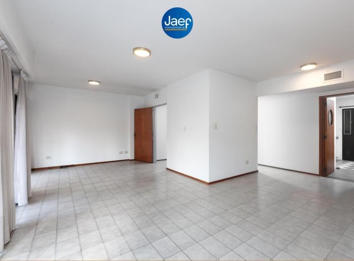 Departamento · 117m² · 5 Ambientes · 1 Cochera