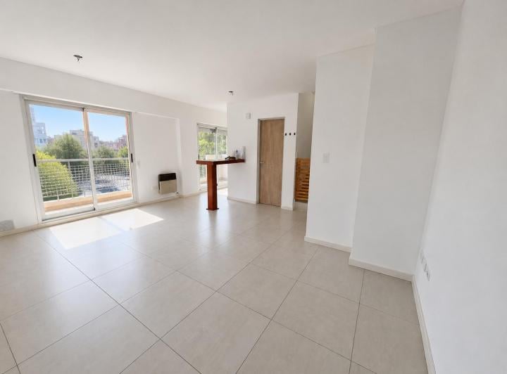 Departamento · 68m² · 4 Ambientes · 1 Cochera