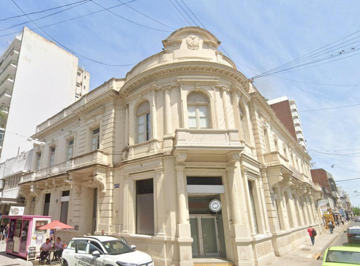 Local comercial · 567m²