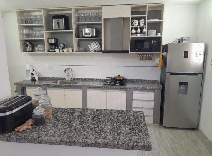 Casa · 140m² · 8 Ambientes · 1 Cochera