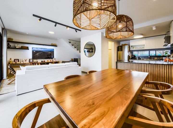 Casa · 188m² · 5 Ambientes · 2 Cocheras