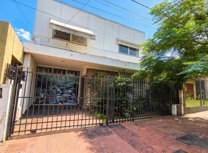 Casa · 171m² · 7 Ambientes · 1 Cochera