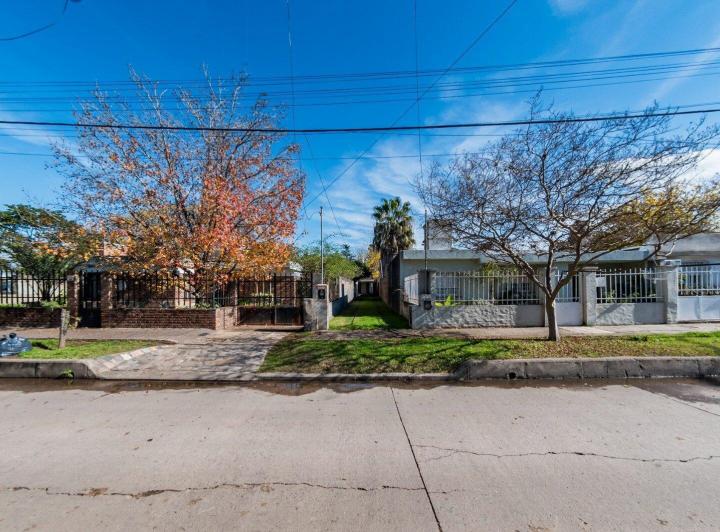 Casa · 160m² · 6 Ambientes · 1 Cochera