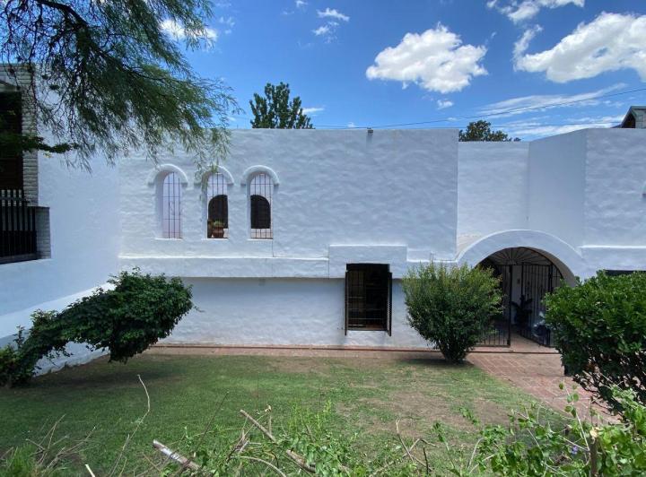 Casa · 500m² · 10 Ambientes