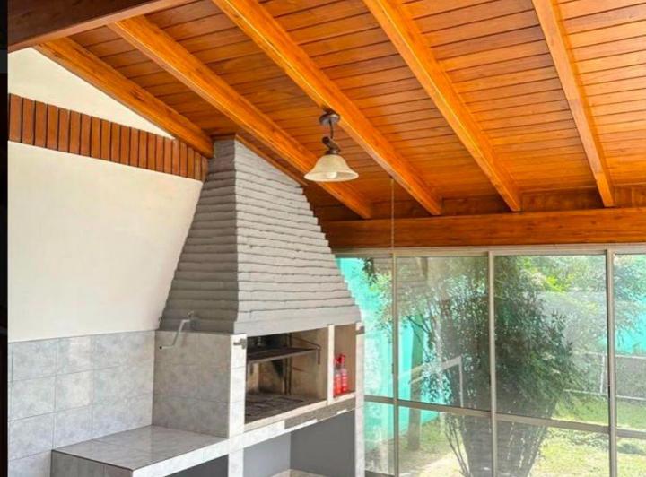 Casa · 142m² · 7 Ambientes · 2 Cocheras