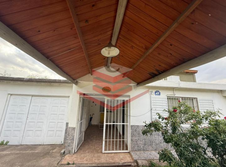 Casa · 237m² · 7 Ambientes · 1 Cochera