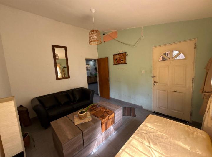 Casa · 239m² · 7 Ambientes · 1 Cochera