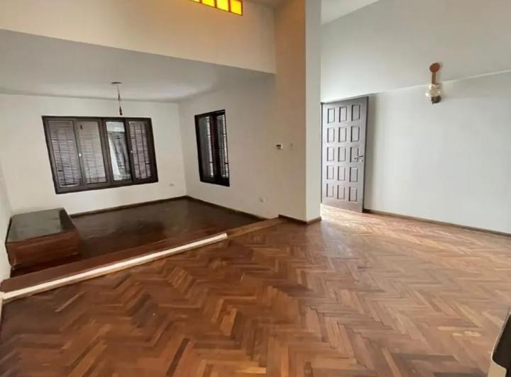 Casa · 172m² · 4 Ambientes · 1 Cochera