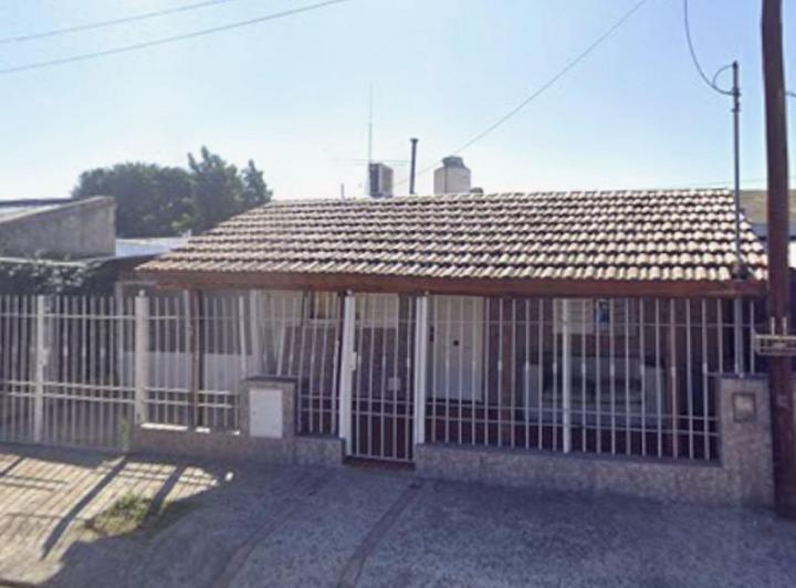 Casa · 93m² · 4 Ambientes · 1 Cochera