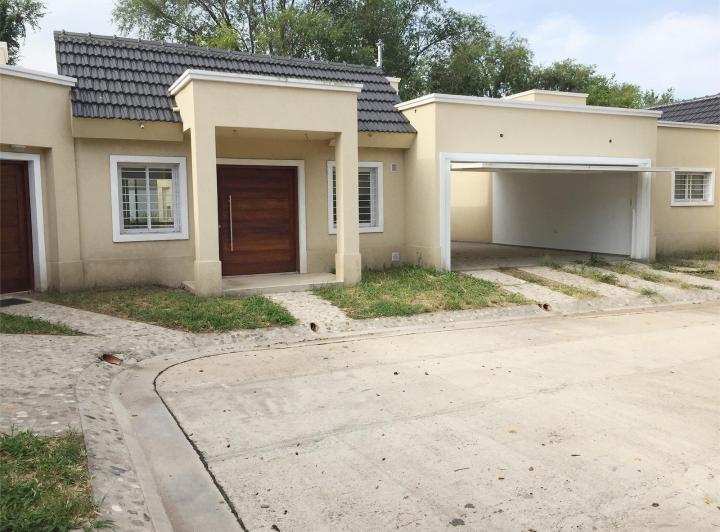 Casa · 150m² · 3 Ambientes · 2 Cocheras