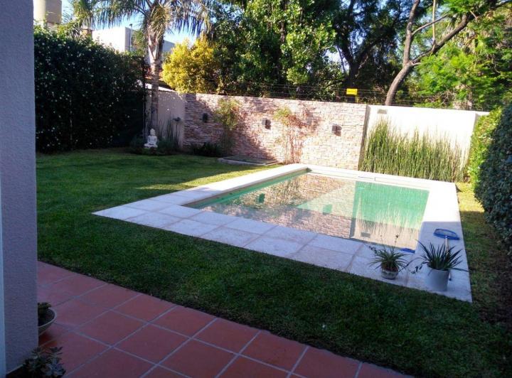 Casa · 120m² · 5 Ambientes · 2 Cocheras