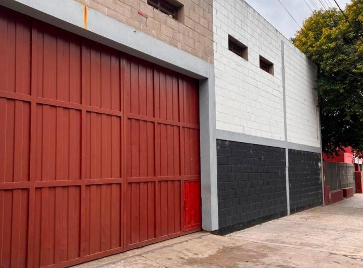 Bodega-Galpón · 700m² · 1 Cochera