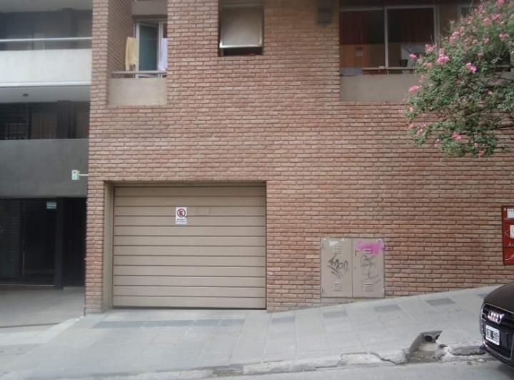 Garage · 12m²