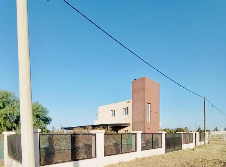 Casa · 183m² · 6 Ambientes · 1 Cochera