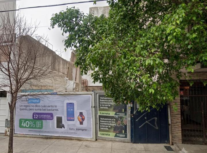 Terreno · 204m²