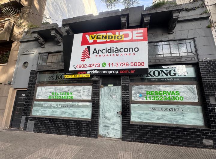 Terreno · 300m² · 6 Dormitorios