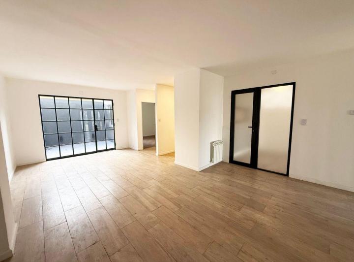 PH · 160m² · 6 Ambientes · 1 Cochera
