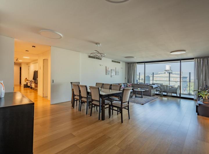 Departamento · 230m² · 4 Ambientes · 2 Cocheras