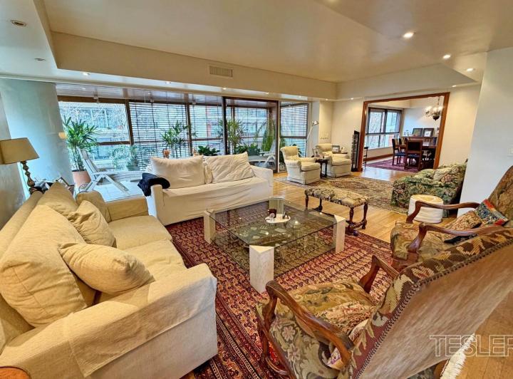 Departamento · 278m² · 5 Ambientes · 3 Cocheras
