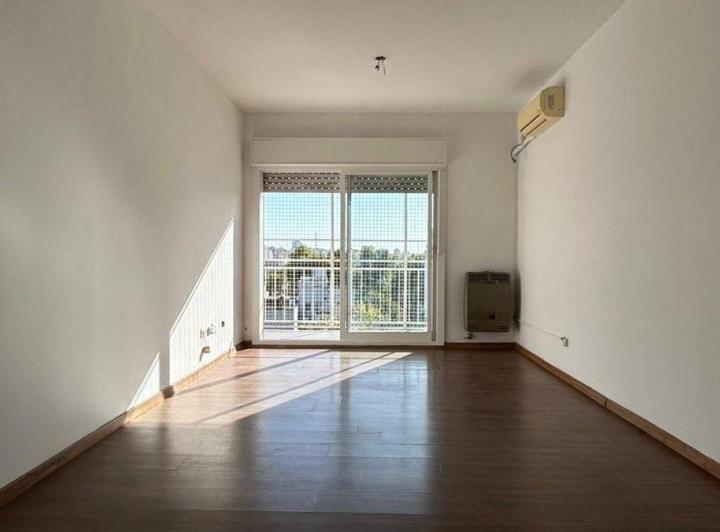 Departamento · 75m² · 4 Ambientes · 1 Cochera