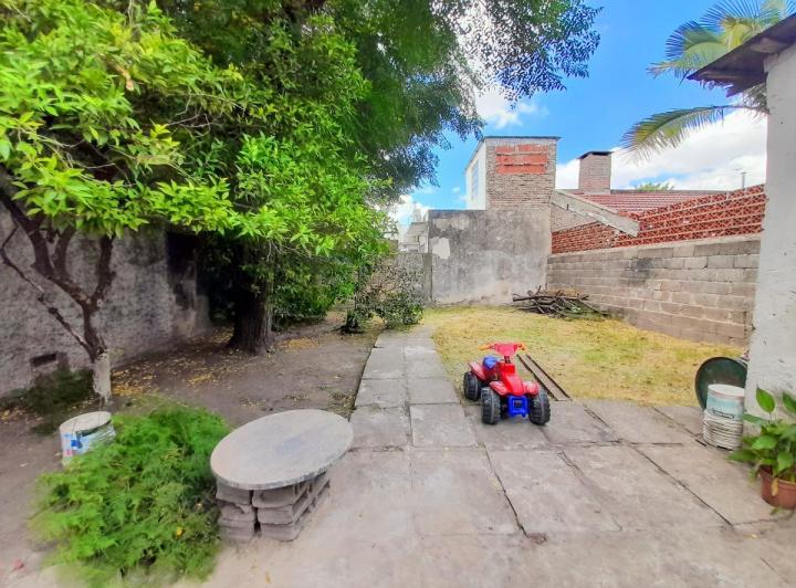 Casa · 130m² · 4 Ambientes · 1 Cochera