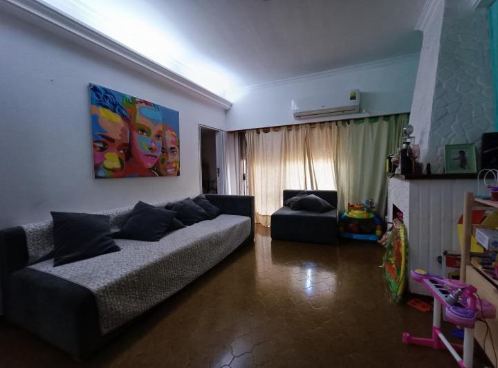Casa · 77m² · 4 Ambientes
