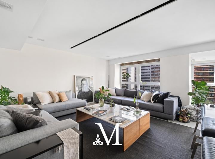 Departamento · 300m² · 6 Ambientes · 2 Cocheras