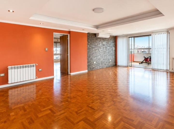 Departamento · 150m² · 7 Ambientes · 1 Cochera