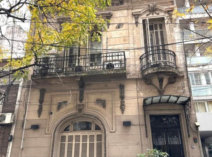 Casa · 410m² · 12 Ambientes