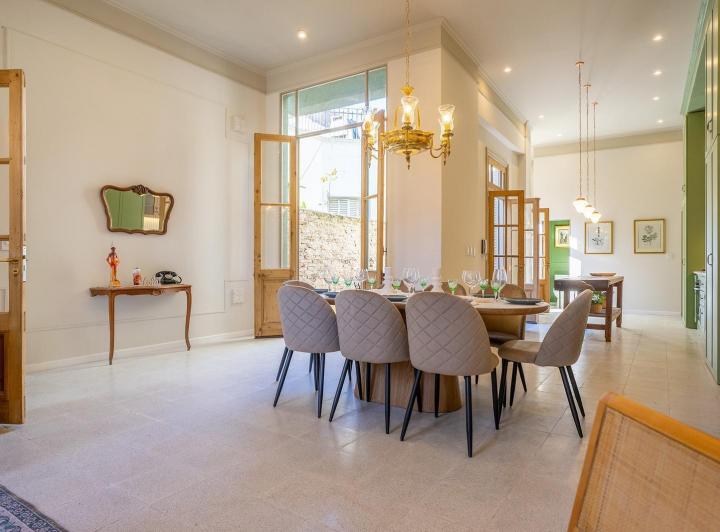 Casa · 146m² · 5 Ambientes · 1 Cochera