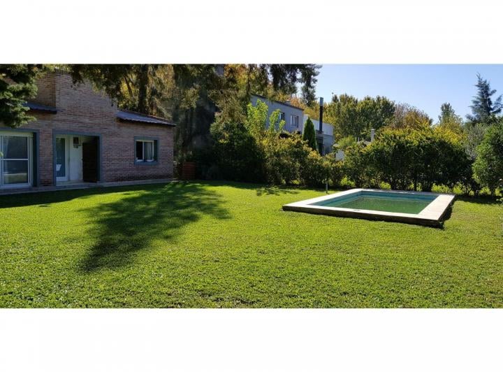 Casa · 100m² · 5 Ambientes · 1 Cochera