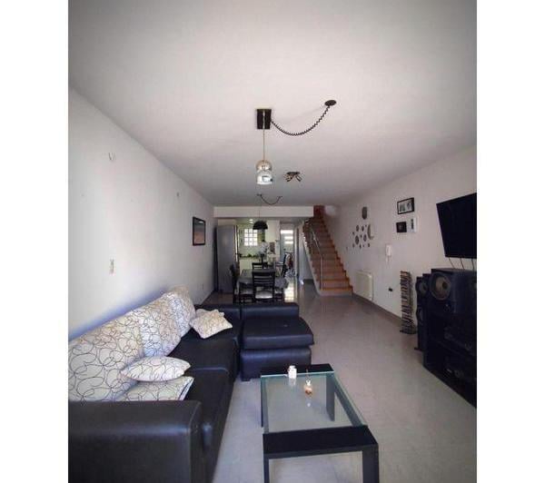 Casa · 160m² · 6 Ambientes · 1 Cochera