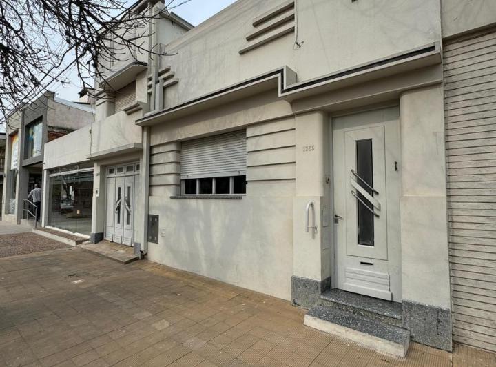 Casa · 211m² · 4 Ambientes