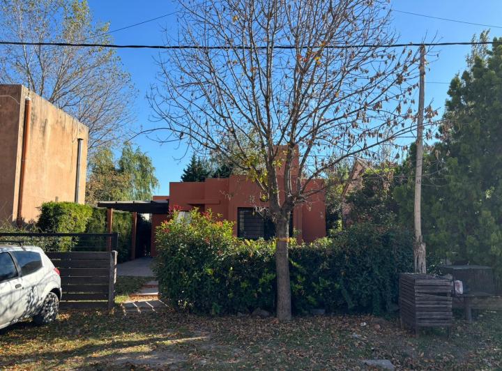 Casa · 55m² · 4 Ambientes · 1 Cochera