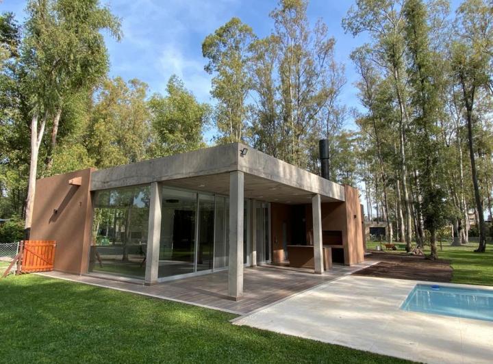Casa · 1200m²