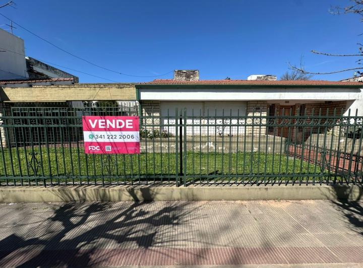 Casa · 113m² · 5 Ambientes · 10 Cocheras