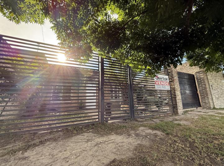 Casa · 102m² · 5 Ambientes · 1 Cochera