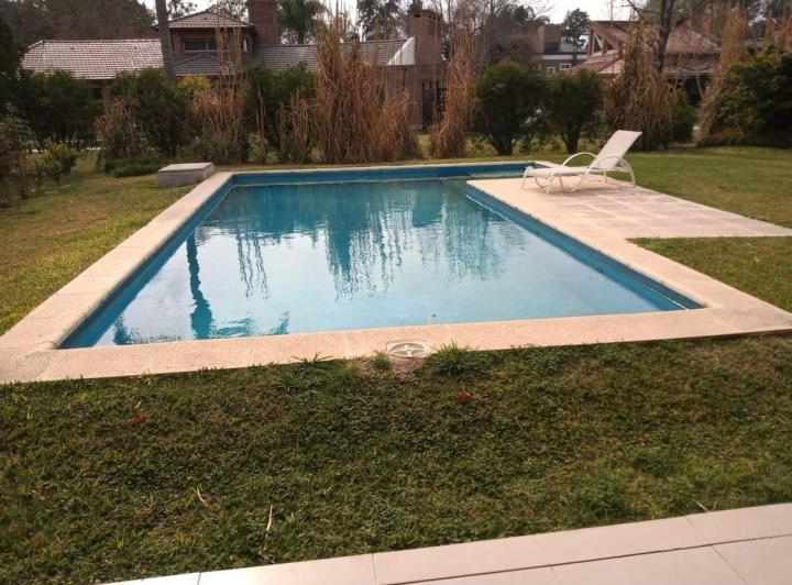 Casa · 150m² · 6 Ambientes · 2 Cocheras