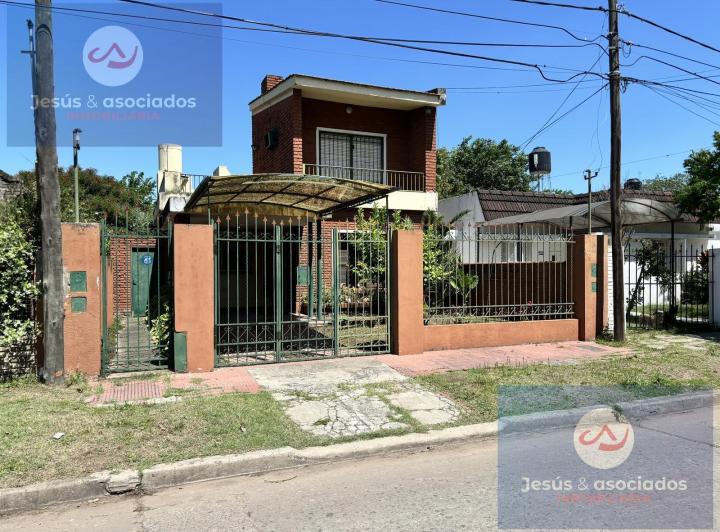 Casa · 164m² · 3 Dormitorios · 1 Cochera