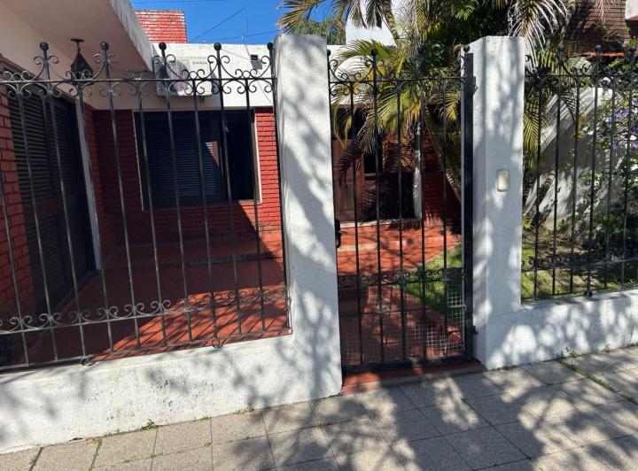 Casa · 500m² · 5 Ambientes · 1 Cochera