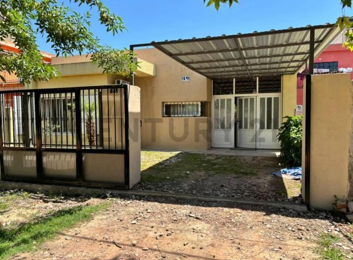Casa · 120m² · 5 Ambientes · 2 Cocheras