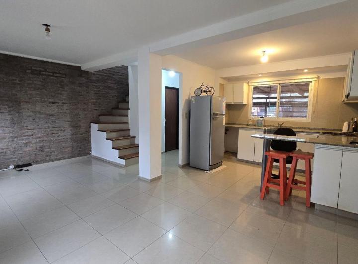 Casa · 68m² · 3 Ambientes · 1 Cochera