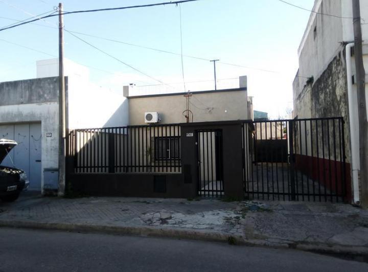 Casa · 105m² · 3 Ambientes · 1 Cochera