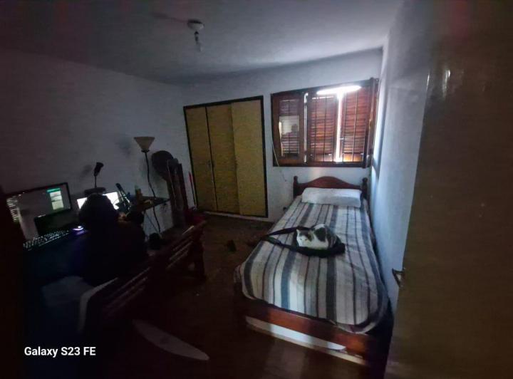 Casa · 70m² · 6 Ambientes · 1 Cochera