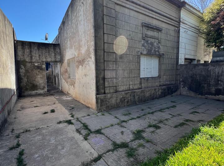Casa · 130m² · 5 Ambientes · 1 Cochera