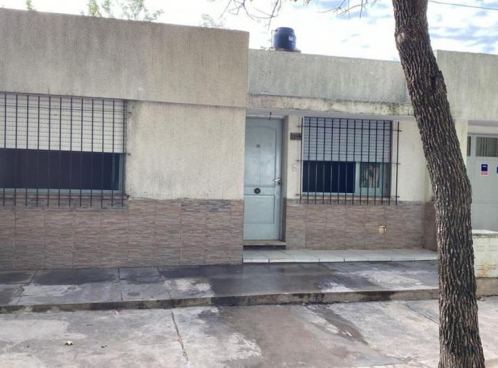 Casa · 200m² · 4 Ambientes · 2 Cocheras