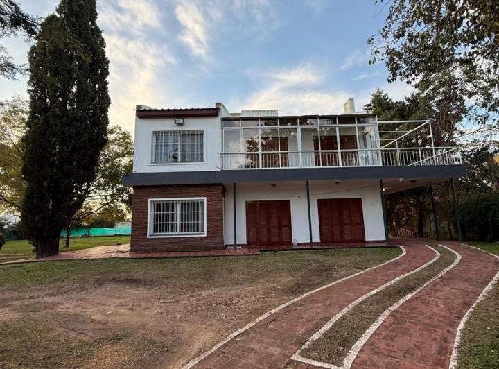 Casa · 150m² · 5 Ambientes