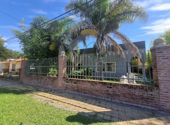 Casa · 637m² · 3 Ambientes