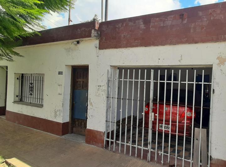 Casa · 122m² · 2 Dormitorios · 1 Cochera