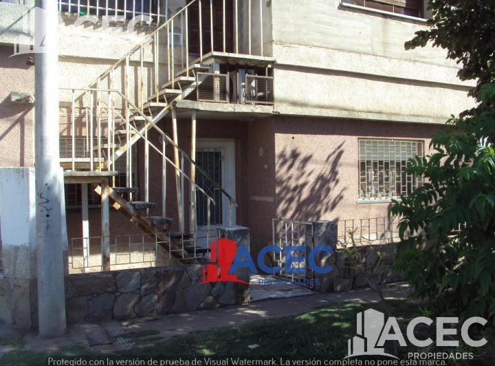 Casa · 98m² · 3 Ambientes · 1 Cochera